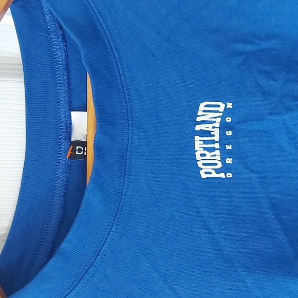 Cropped T-Shirt - Picture 2 of 4